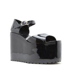 Platform Ankle Strap Jelly Sandals in Black